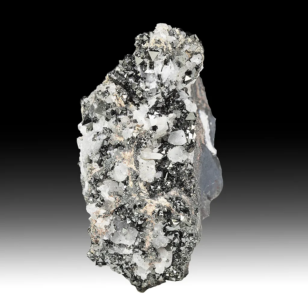 Jacobsite with Calcite image