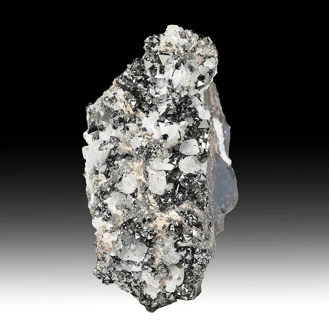 Jacobsite with Calcite - image 1