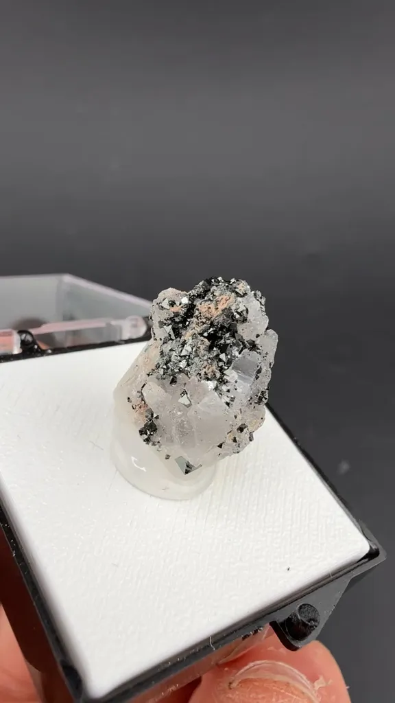 Jacobsite with Calcite - image 1