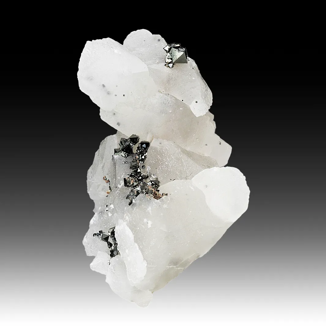 Jacobsite with Calcite - image 1
