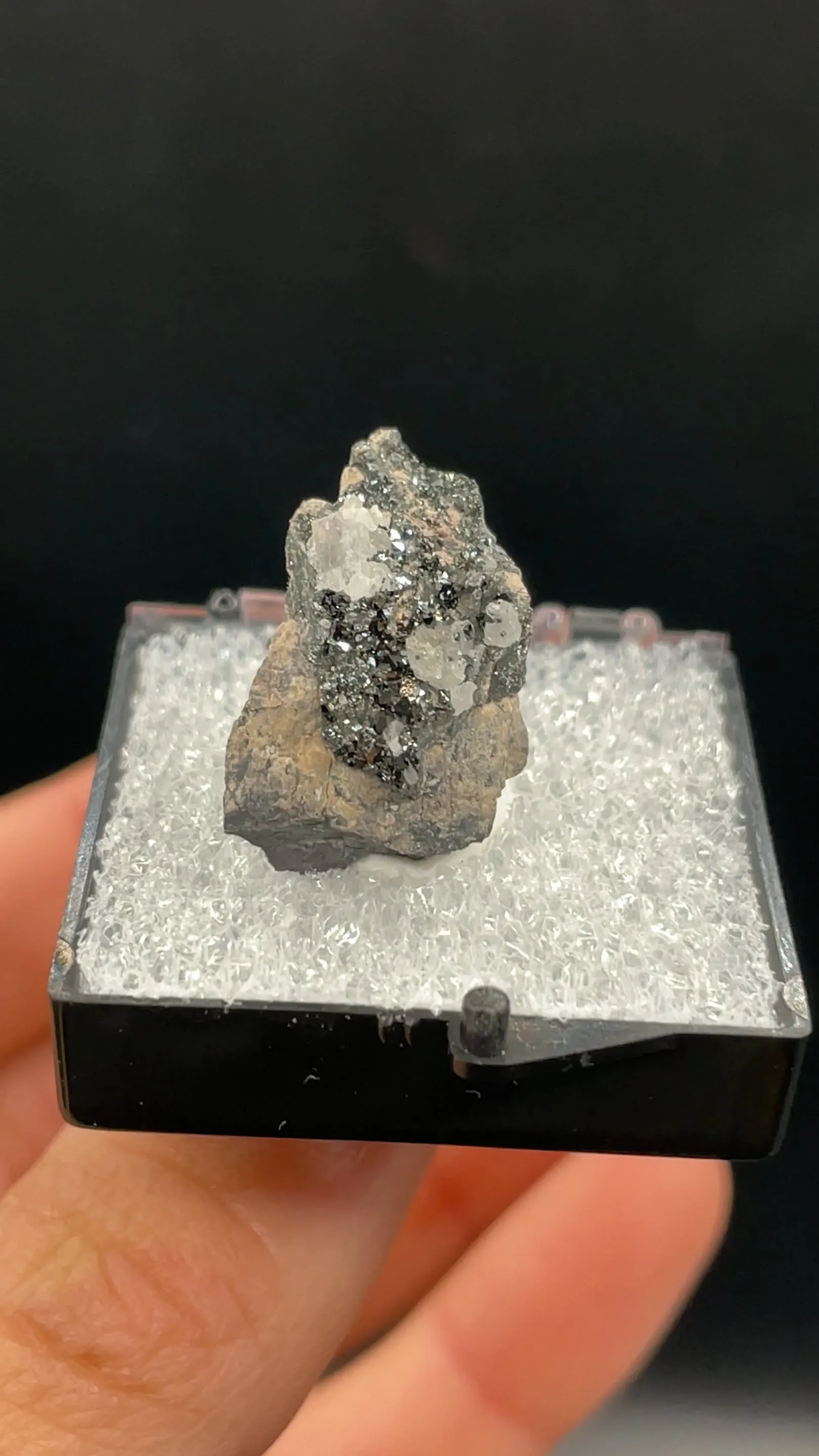 Jacobsite with Calcite - image 2