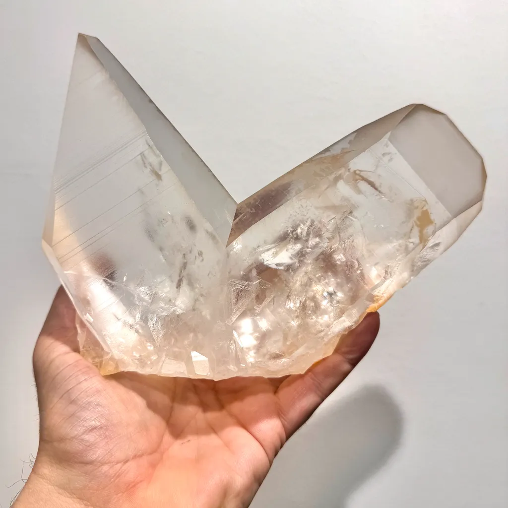 Japan law twin Quartz from Brazil, Minas Gerais, Diamantina