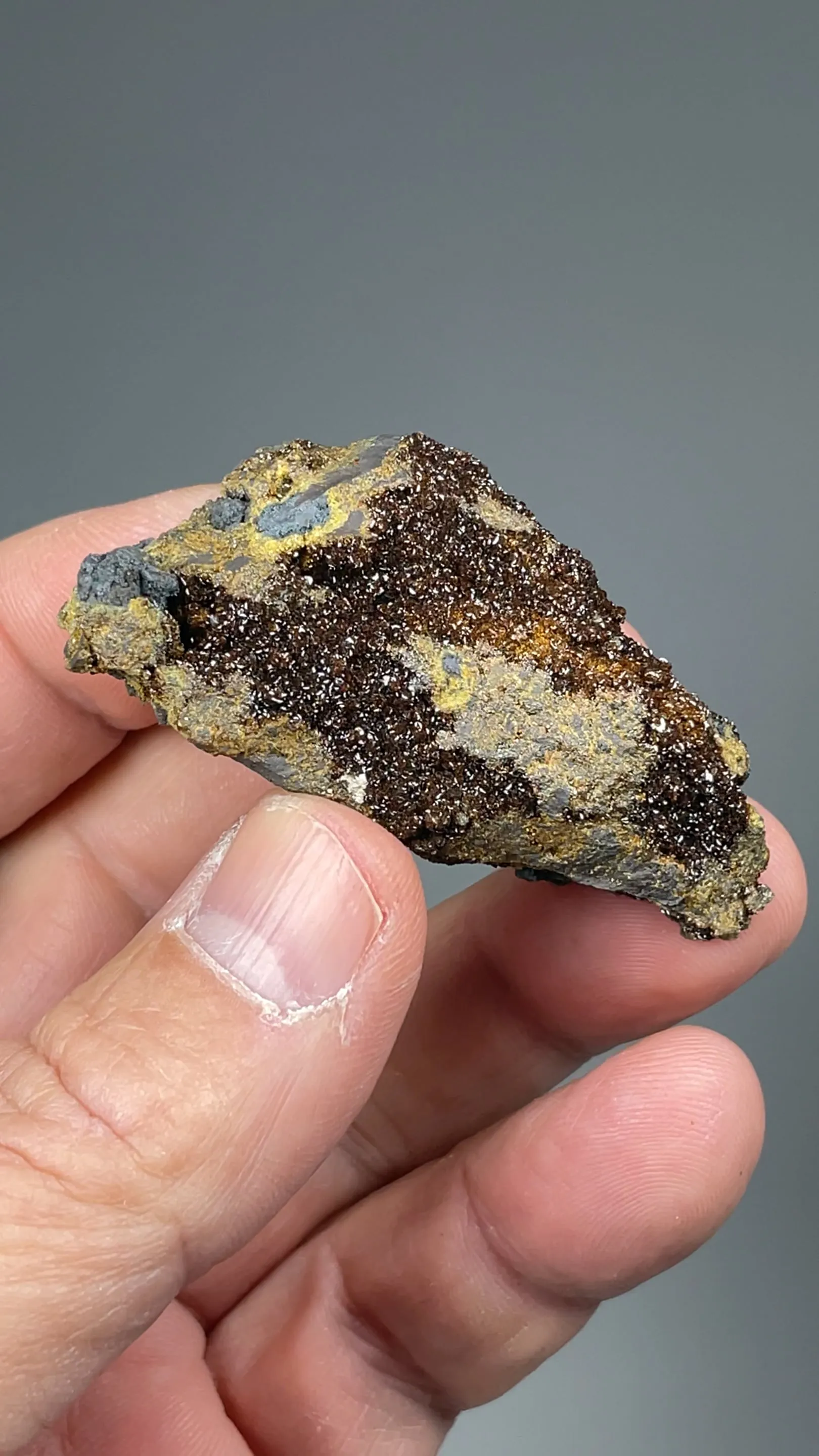 Jarosite with Natrojarosite, Romanechite - image 2