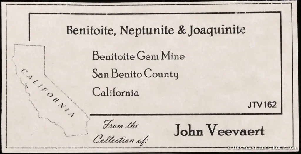 Joaquinite-(Ce) (type locality) with Benitoite (type locality), Neptunite and Natrolite - image 2
