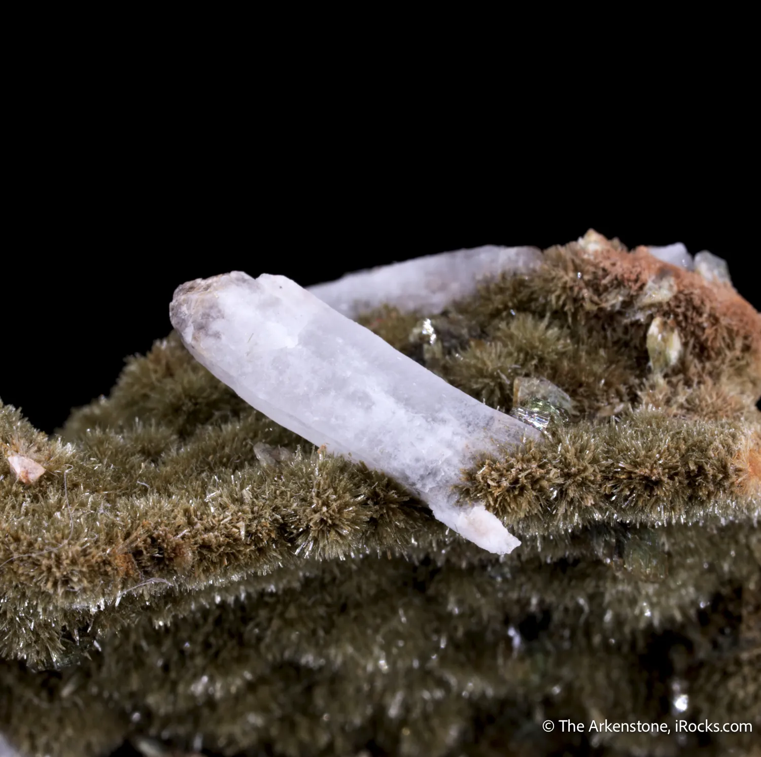 Johannsenite and Quartz - image 4