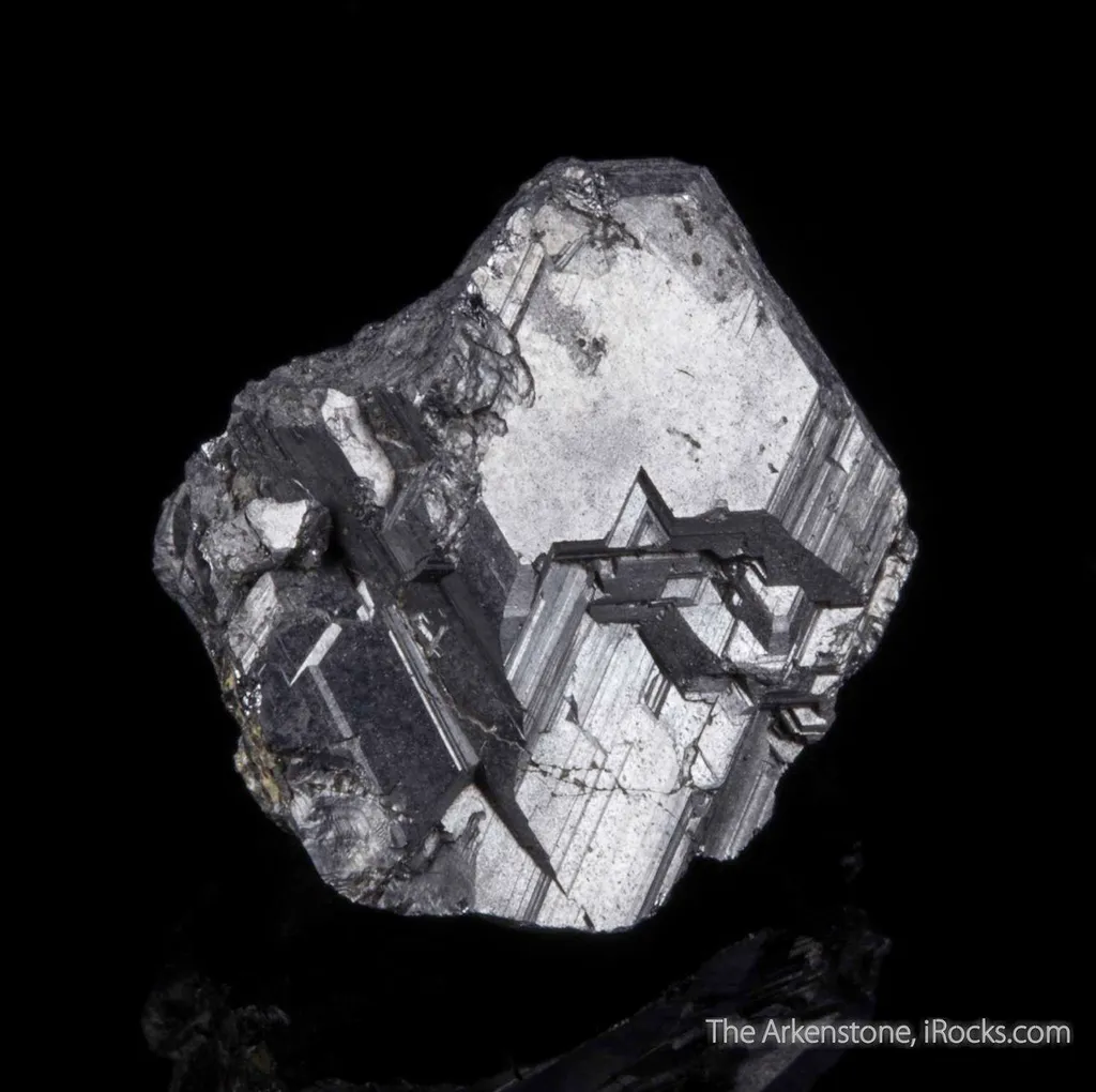 Jordanite - image 4