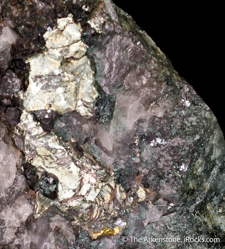 Joséite-B with Native Gold in Bismuth - image 5