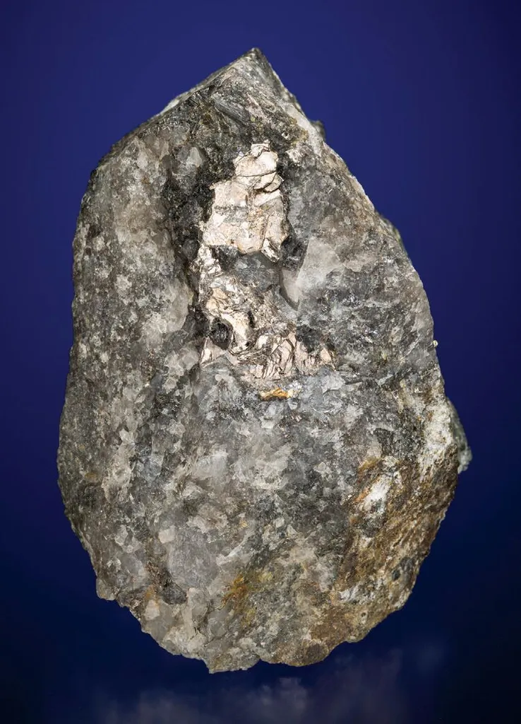 Joséite-B, Gold image