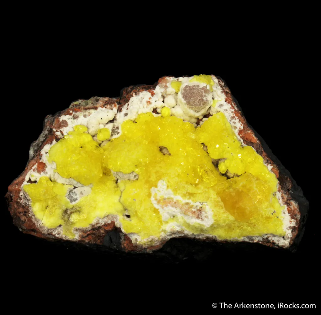 Jouravskite on Oyelite - image 3