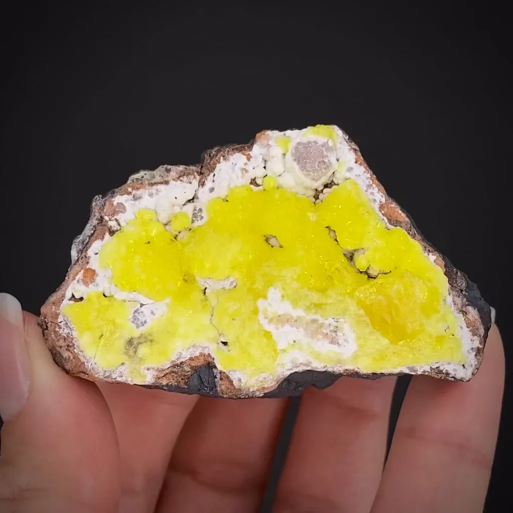 Jouravskite on Oyelite image