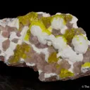 Jouravskite on Xonotlite with Bultfonteinite - image 4