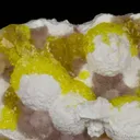Jouravskite on Xonotlite with Bultfonteinite - image 6
