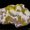 Jouravskite on Xonotlite with Bultfonteinite - image 3