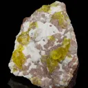 Jouravskite on Xonotlite with Bultfonteinite - image 3