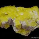 Jouravskite on Xonotlite with Bultfonteinite - image 2