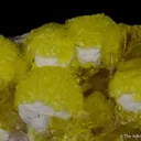 Jouravskite on Xonotlite with Bultfonteinite - image 1