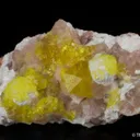 Jouravskite on Xonotlite with Bultfonteinite - image 1