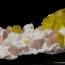 Jouravskite on Xonotlite with Bultfonteinite - image 4