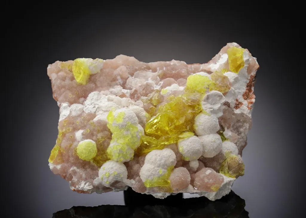 JOURAVSKITE with OYELITE and BULTFONTEINITE image