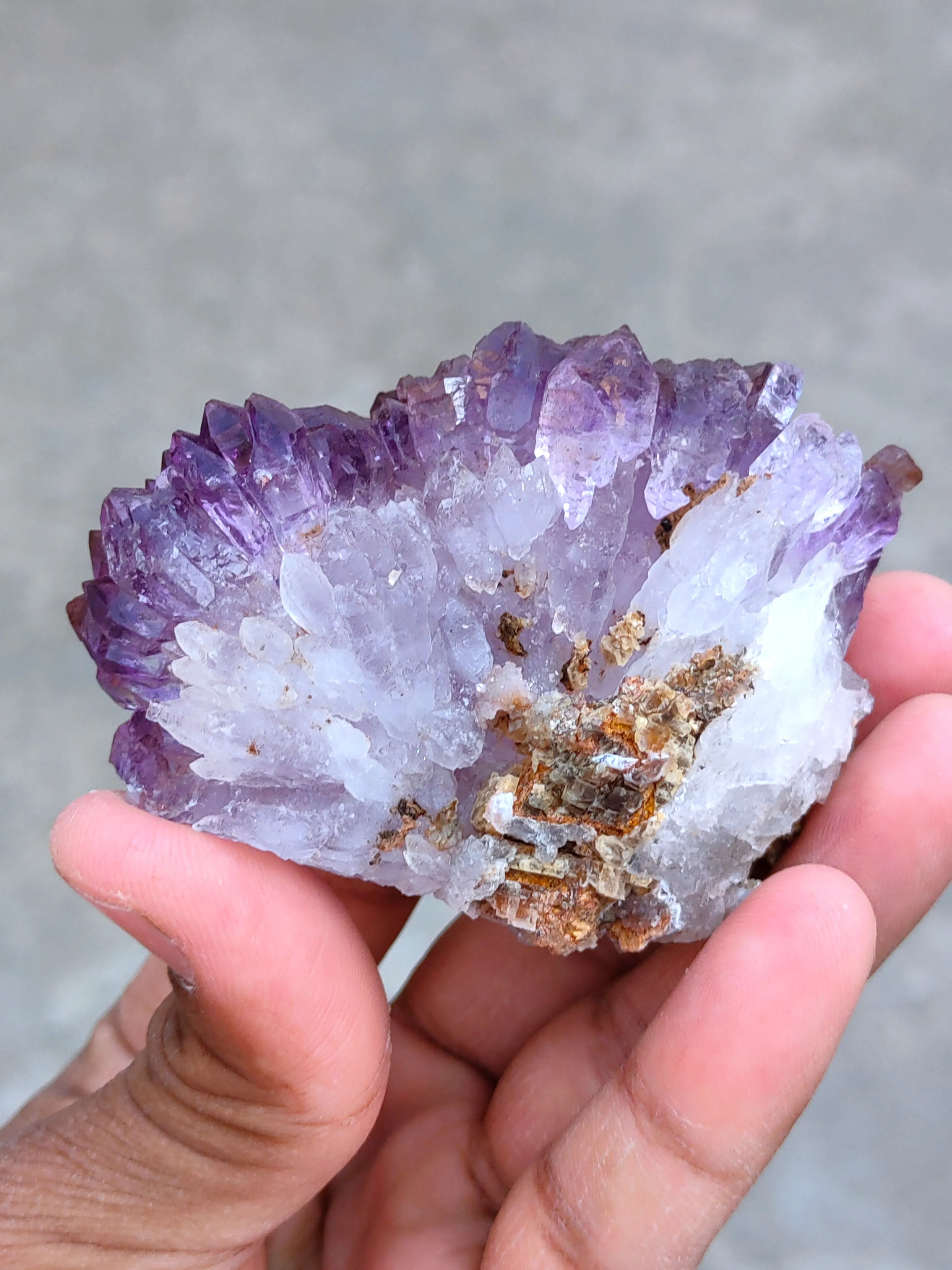 Karur Amethyst Flower - image 3
