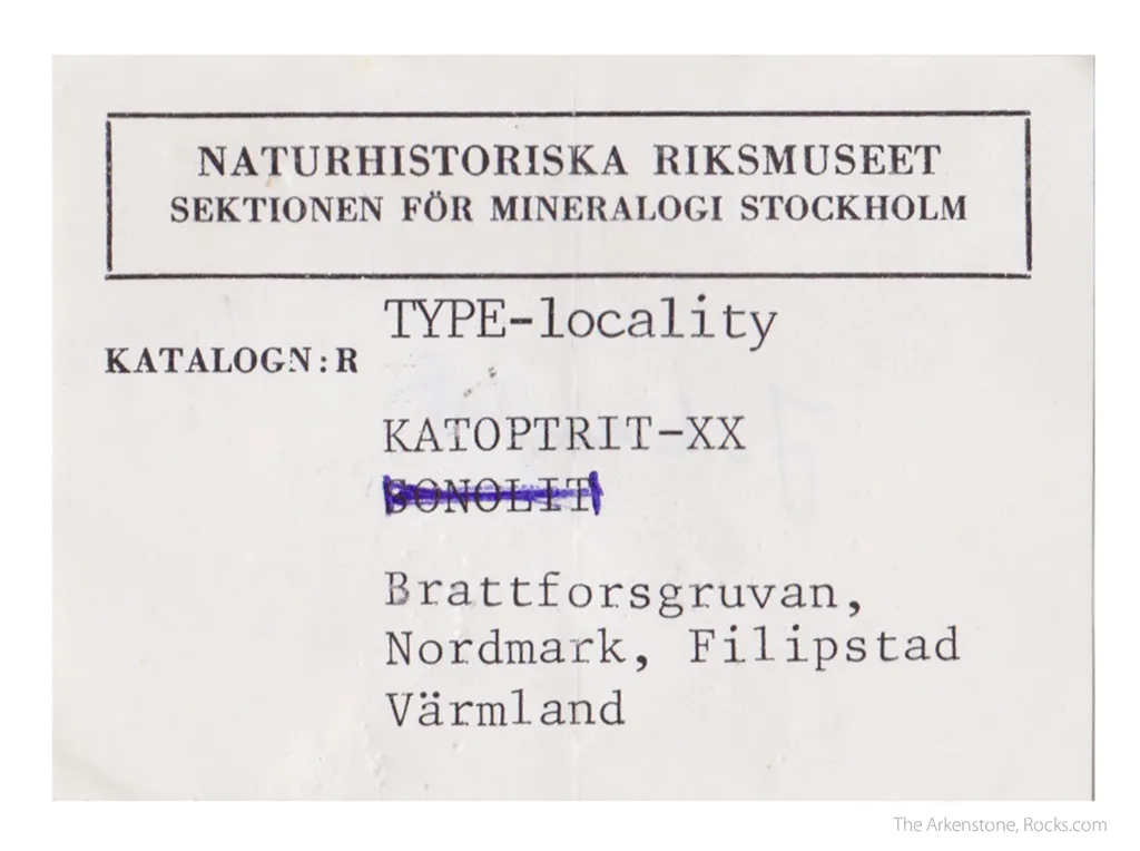 Katoptrite with Jacobsite and Calcite image