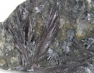Kermesite - image 2