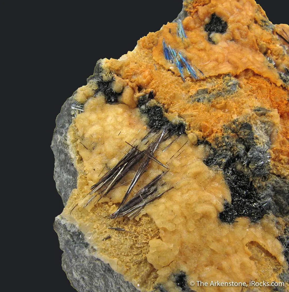 Kermesite - image 4