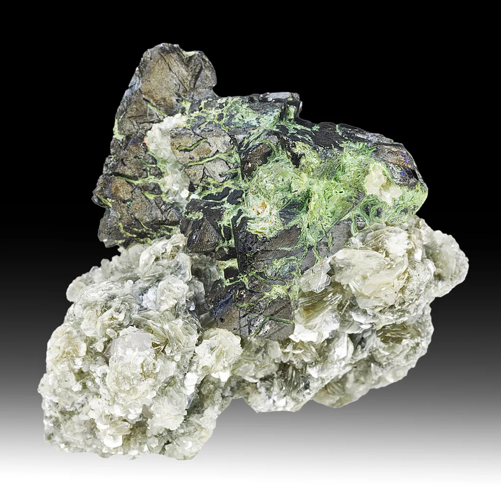 Kesterite with Mushistonite, Muscovite image