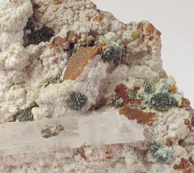 Koettigite, Gypsum (Var: Selenite), Mimetite - image 2