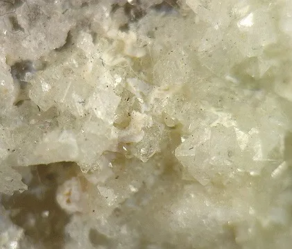 Kosnarite, Quartz - image 2