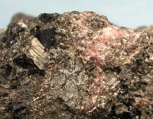 Kozulite, Rhodonite - image 2