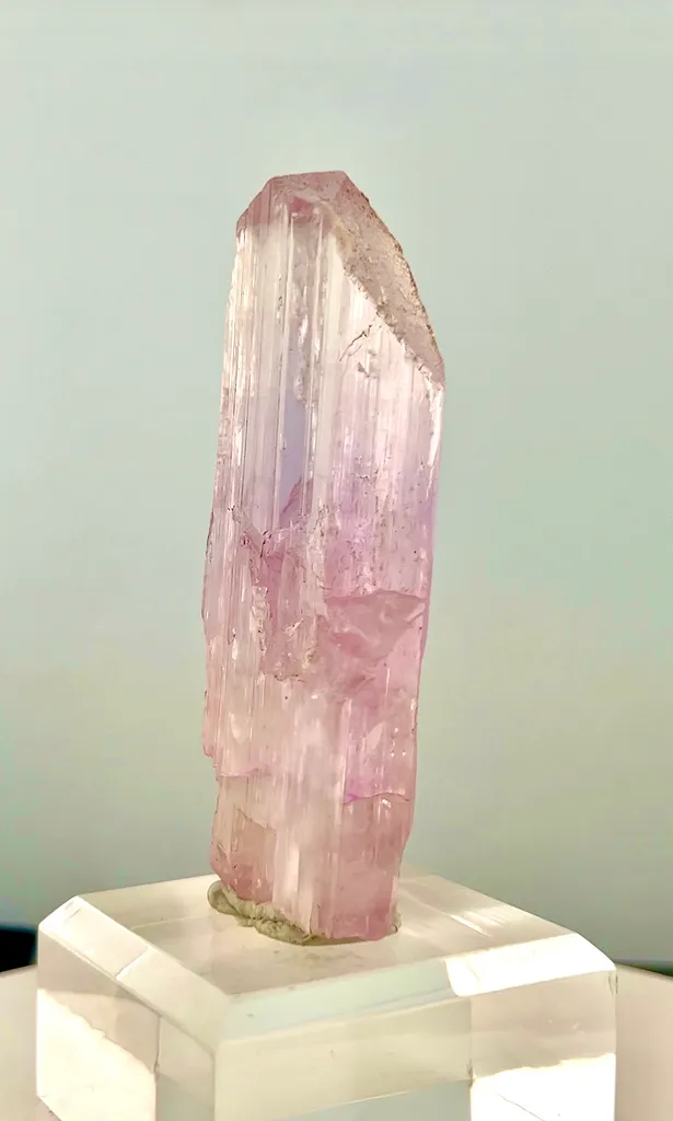 Kunzite Crystal from Afghanistan - image 5