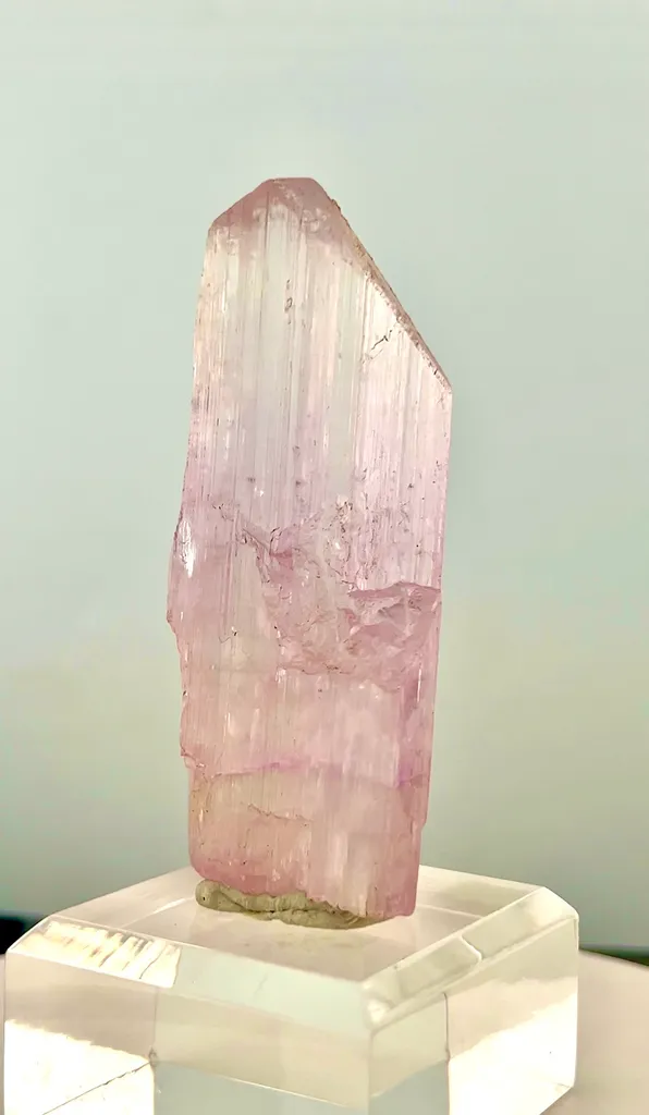 Kunzite Crystal from Afghanistan - image 4