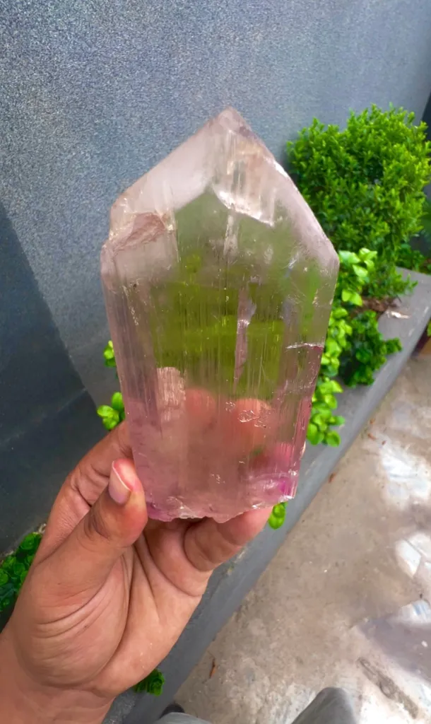Kunzite Crystal from Afghanistan - image 7