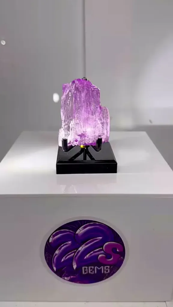 Kunzite image