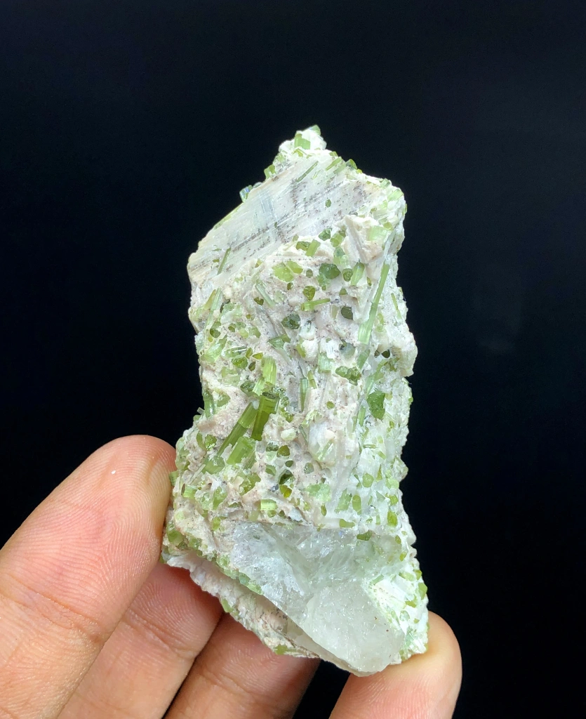 Kunzite from Afghanistan - image 5