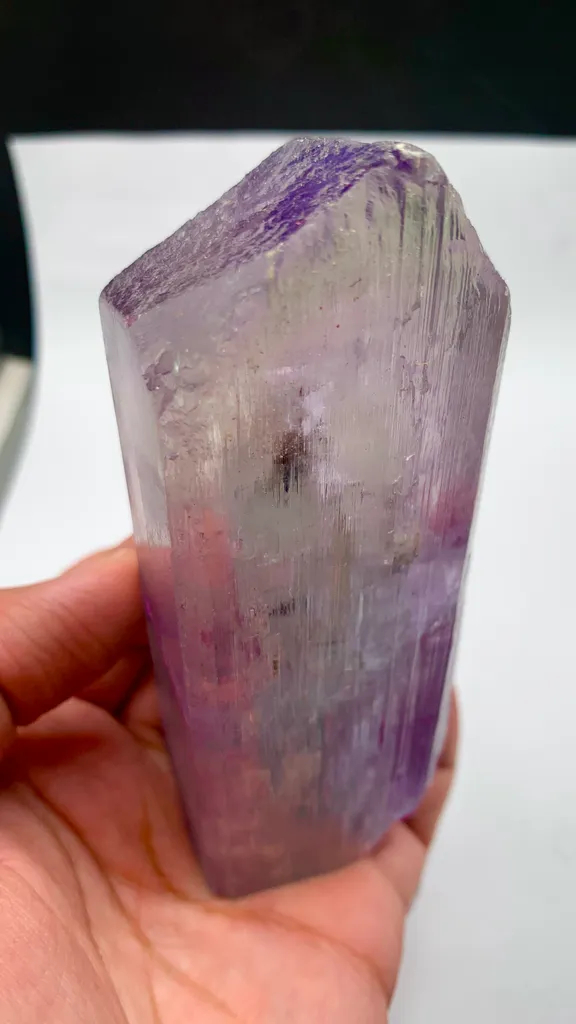 Kunzite from Afghanistan - image 4