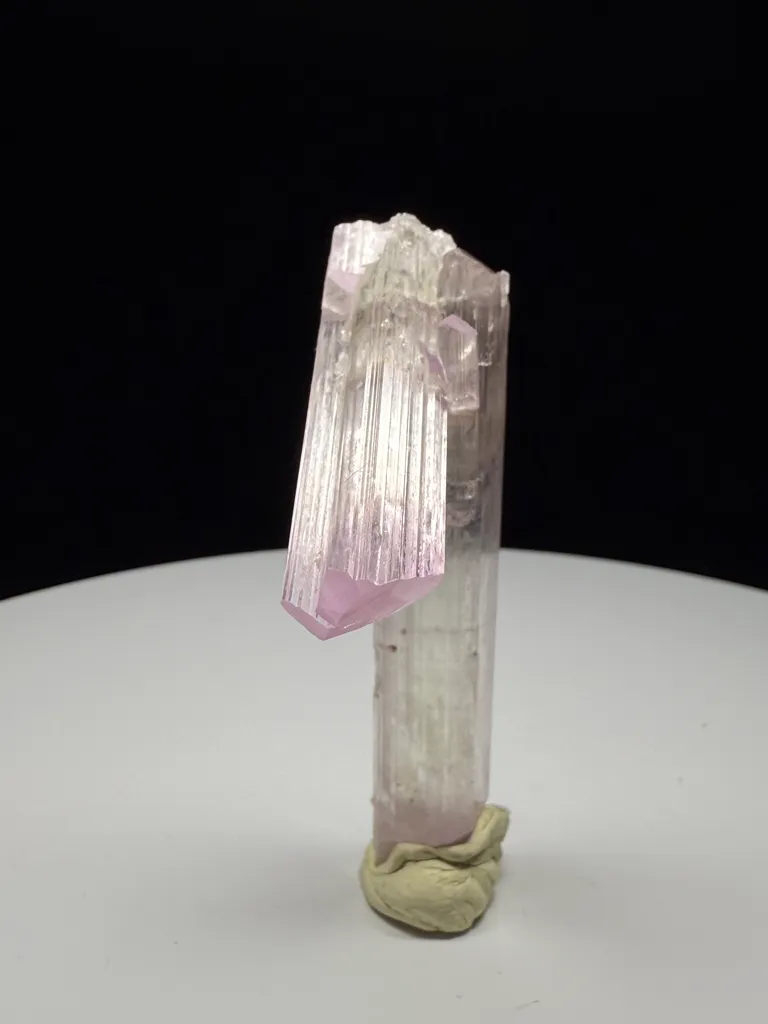 Kunzite from Afghanistan - image 2