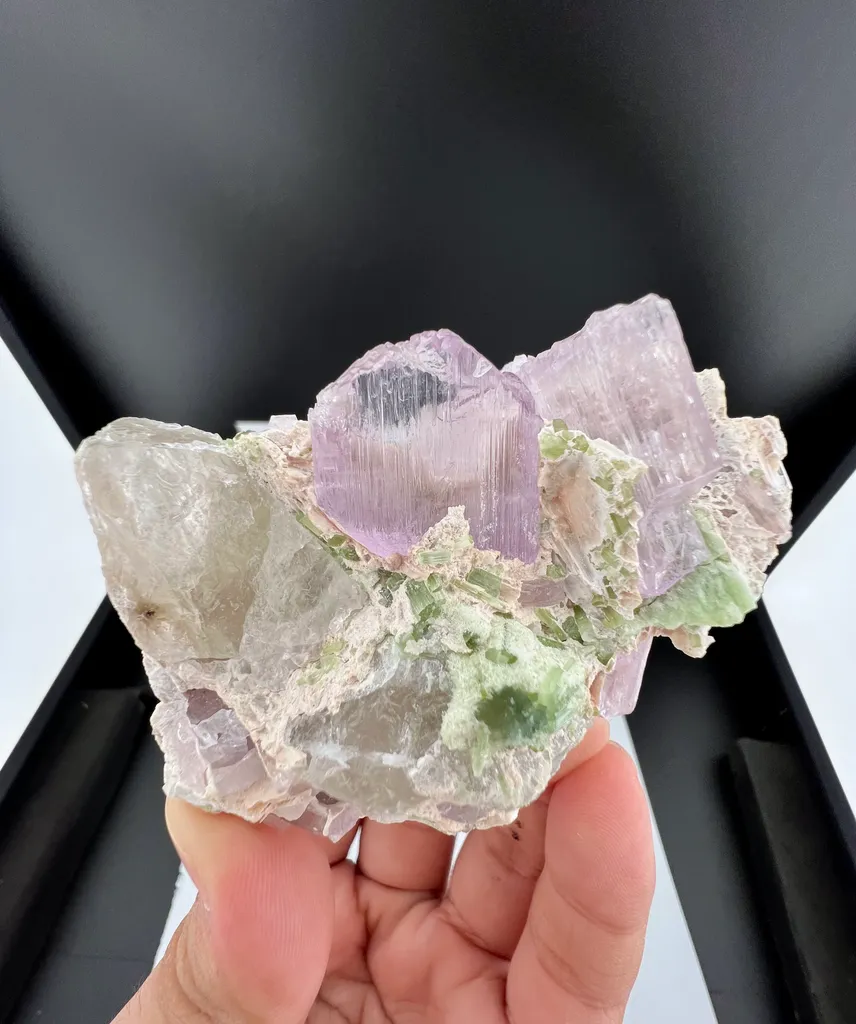 Kunzite from Afghanistan - image 4