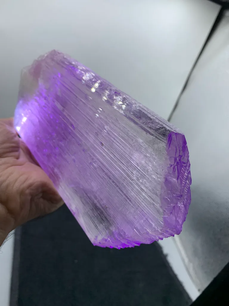 Kunzite from Afghanistan - image 2