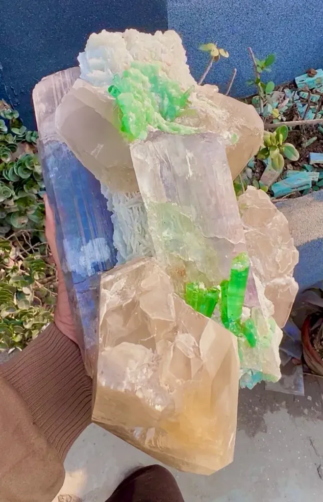 Kunzite from Afghanistan - image 3
