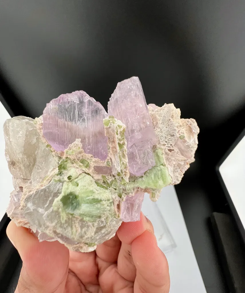 Kunzite from Afghanistan - image 6