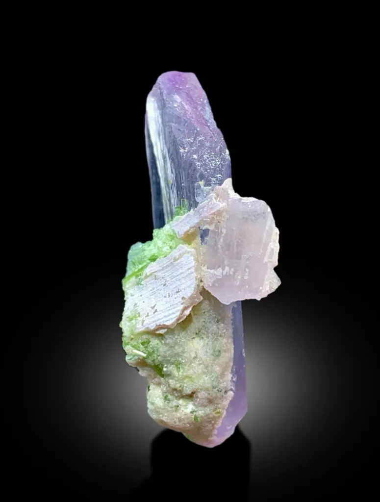 Kunzite from Afghanistan - image 5