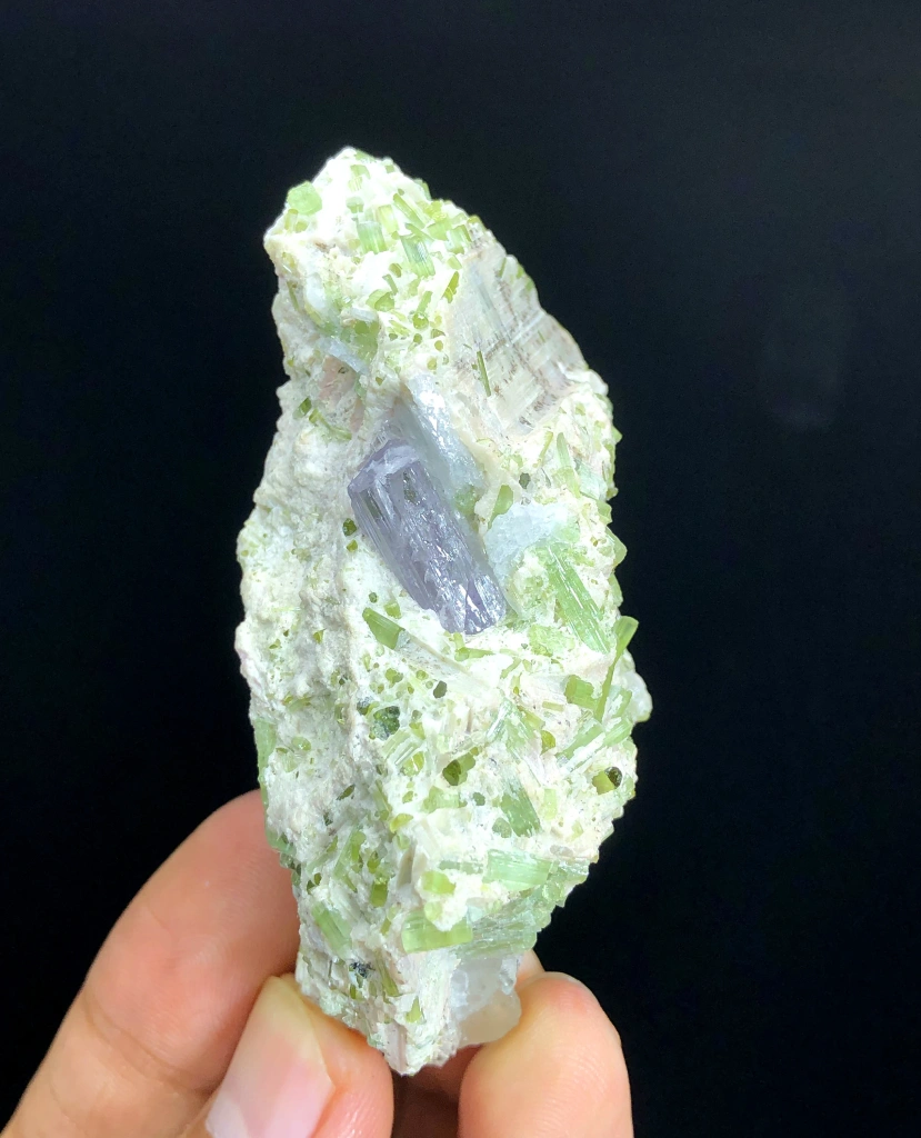 Kunzite from Afghanistan - image 2