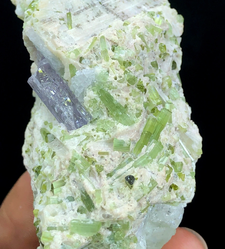 Kunzite from Afghanistan - image 7