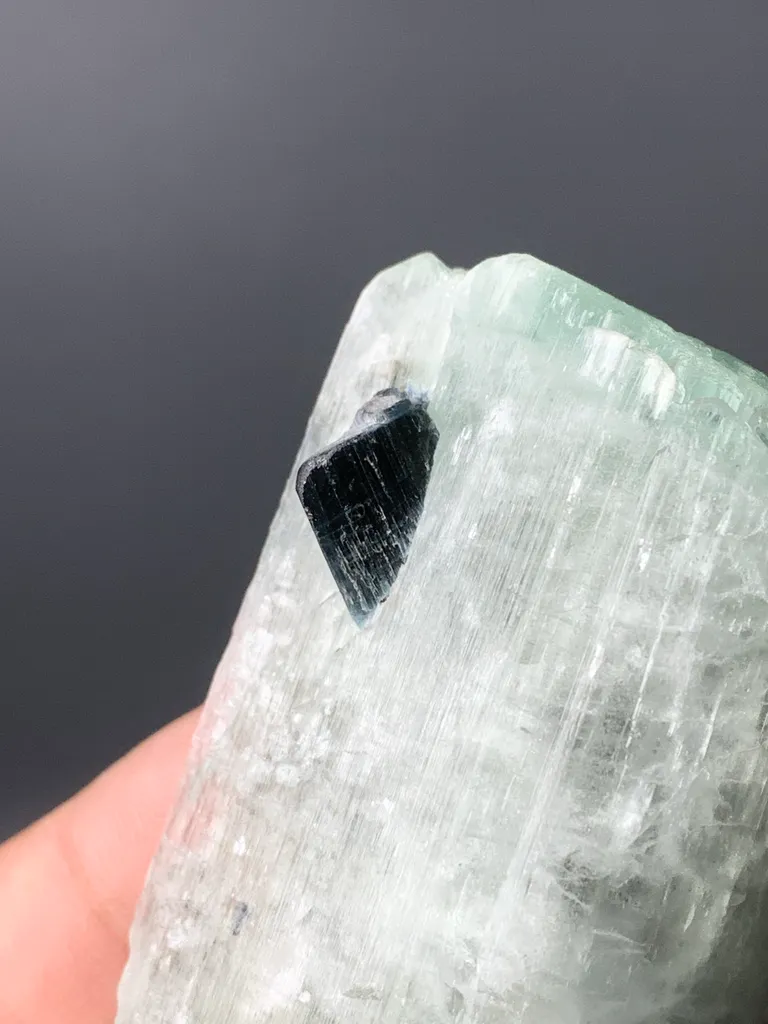 Kunzite from Afghanistan - image 2