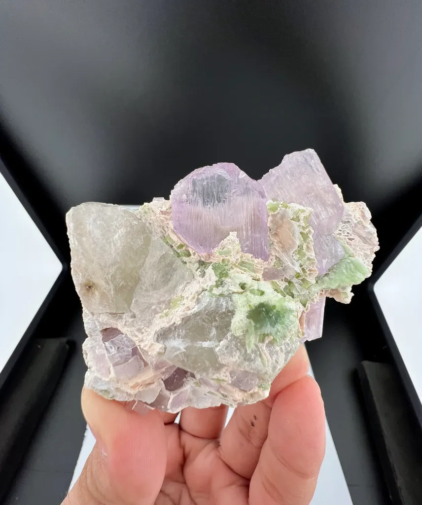 Kunzite from Afghanistan - image 10