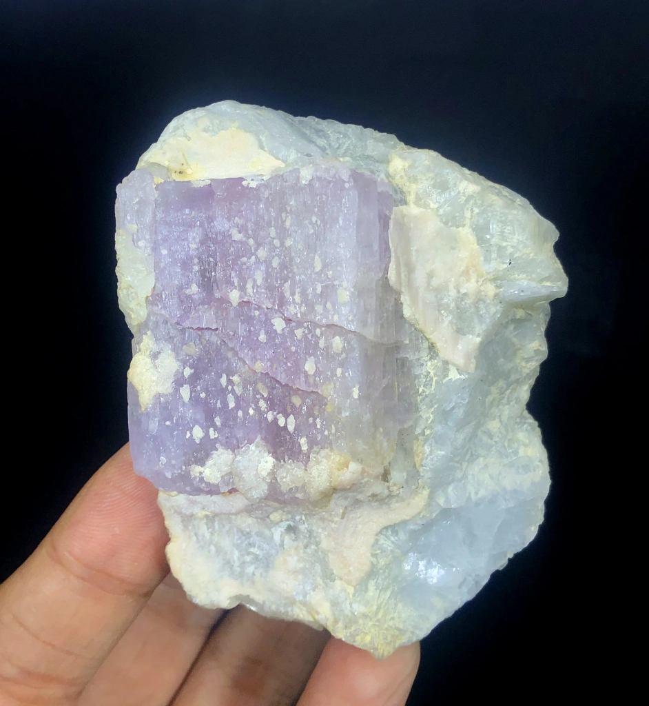 Kunzite from Afghanistan - image 6