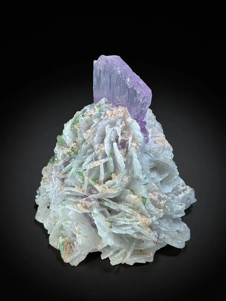 Kunzite from Afghanistan, Kunar, Dara-e-Pech District - image 2