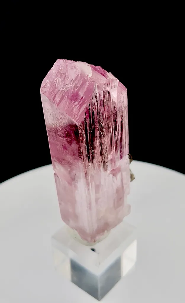 Kunzite from Afghanistan, Nuristan image